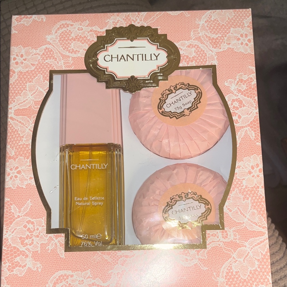 Vintage Chantilly Pink Fragrance and Soap Gift Set